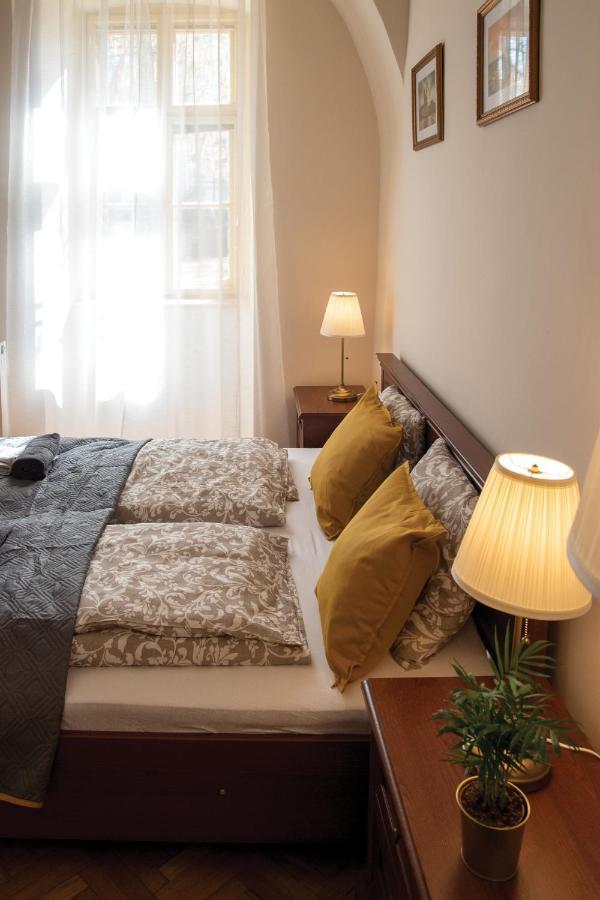 Theatroom Apartman Eger Exterior photo