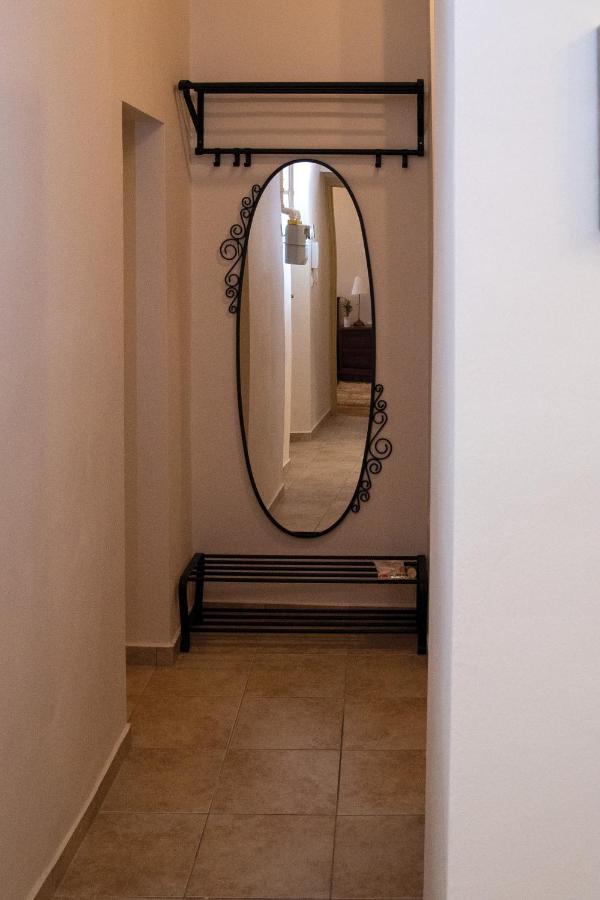 Theatroom Apartman Eger Exterior photo
